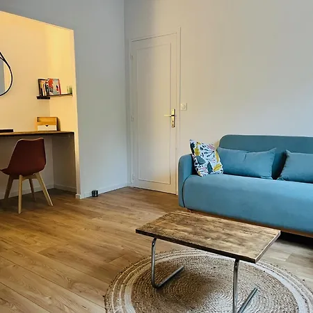 Bed & Breakfast D'hotes Et Du *